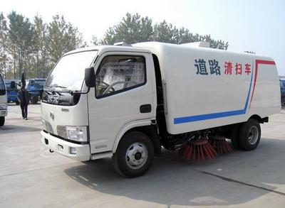 上饶扫路车厂家实拍 高清细节图赏与品质解析